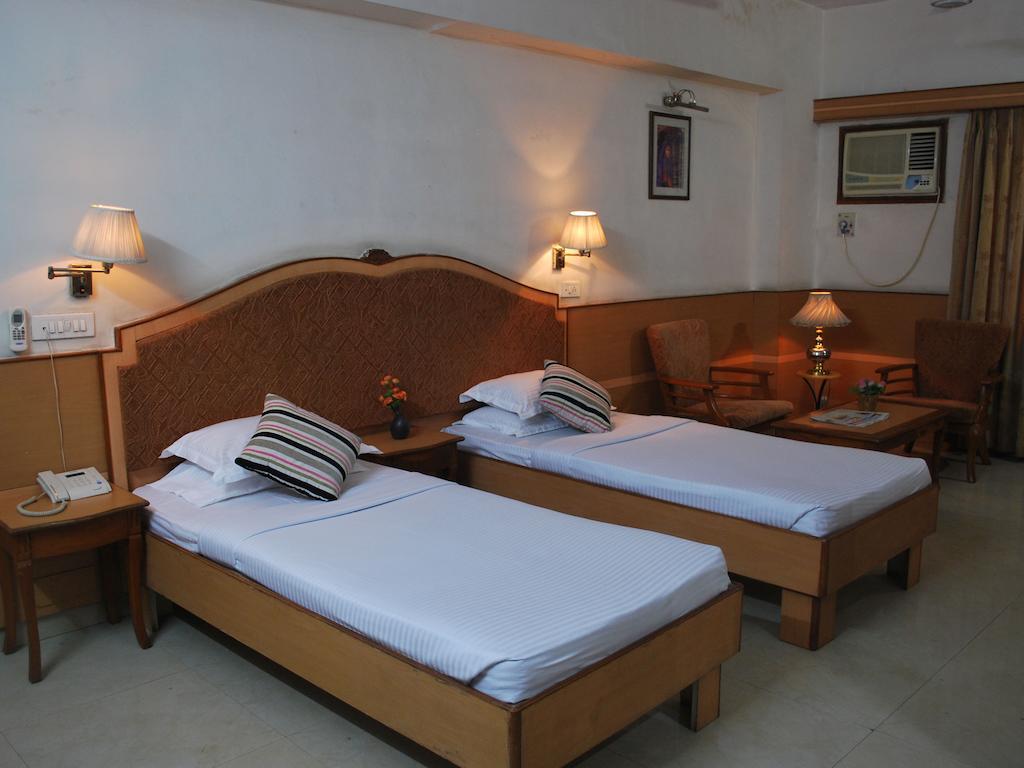 Hotel Atithi Aurangabad  Værelse billede